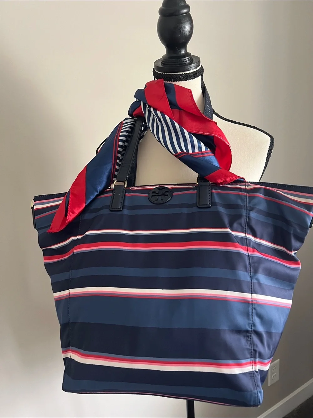 Tory Burch authentic tory
